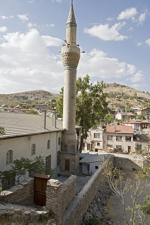 Çaybaşı Camii ve minaresi
