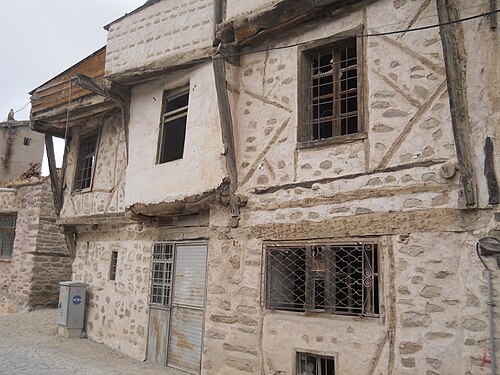 Vadi ve yerleşimden bir kare
